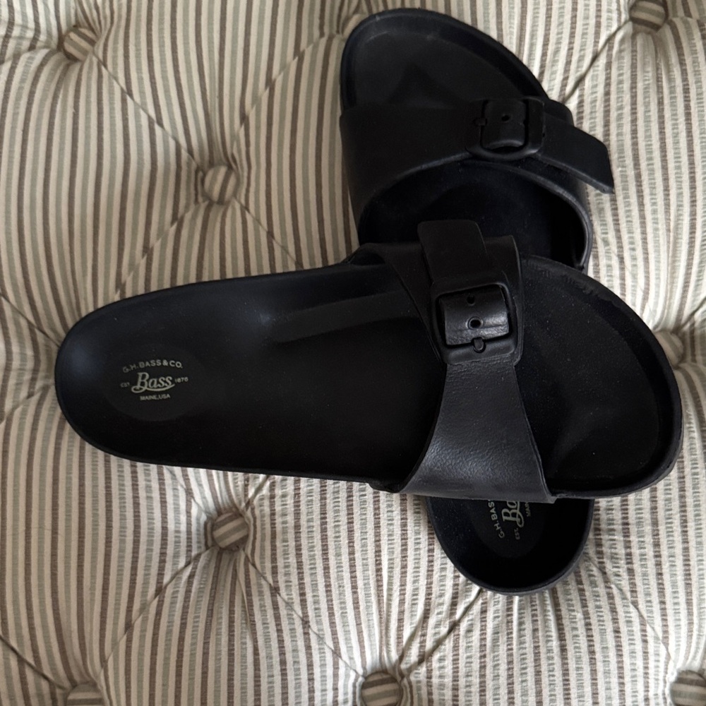 Bass Black Slide Sandals Minimalist Comfort Size 10 NWOT